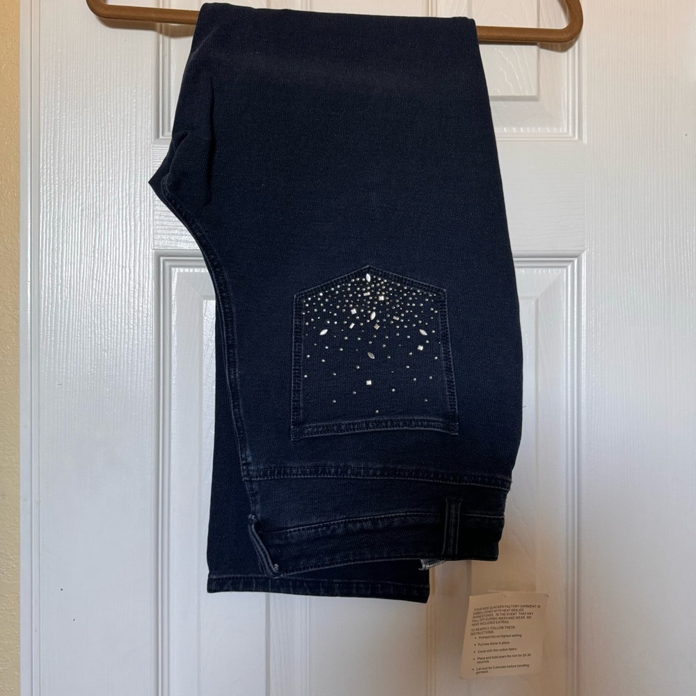 Dream Jeannes Quacker Factory Size 10 Short Stretchy Jeans Beaded pockets Blue